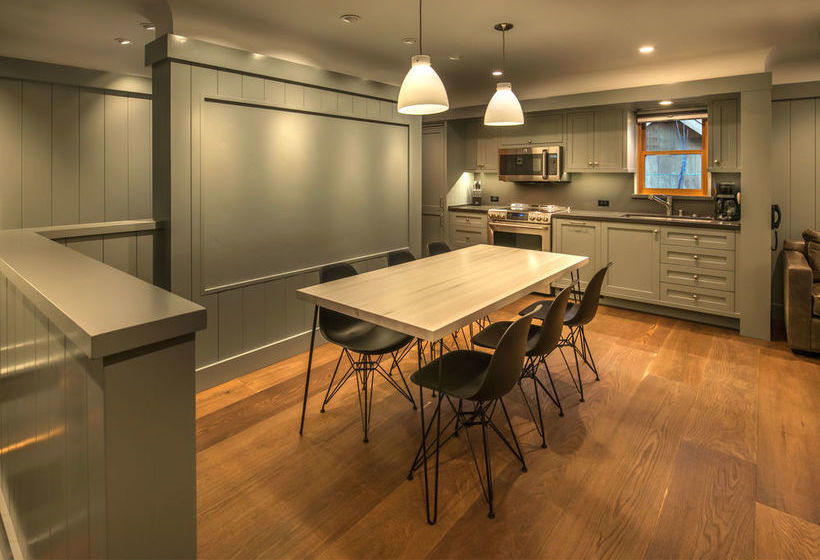 Cedar Crest Cottages