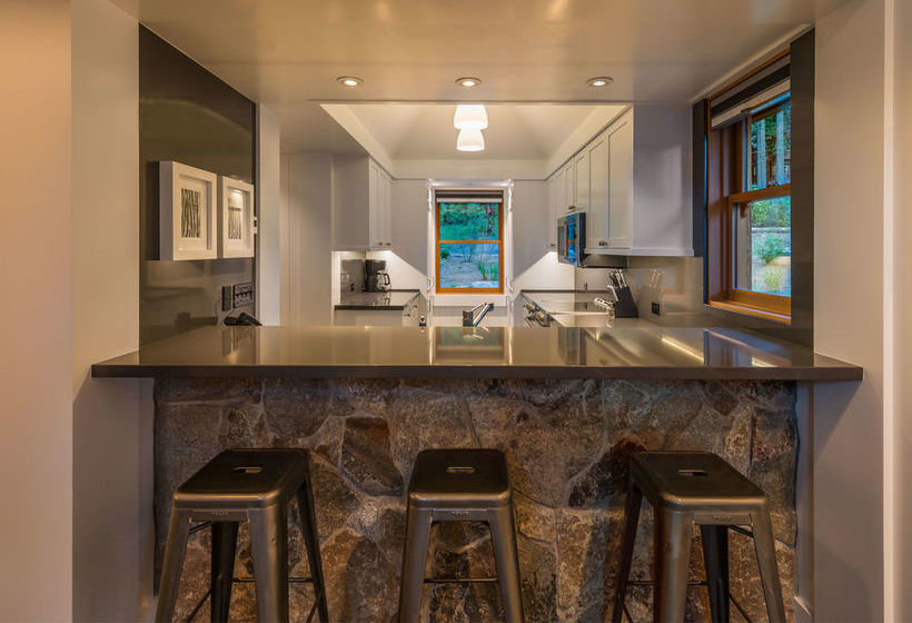 Cedar Crest Cottages