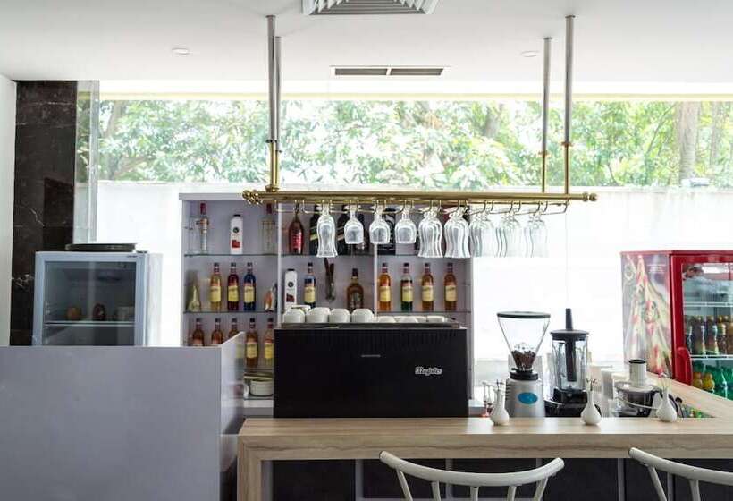 D Grande Hotel Batam