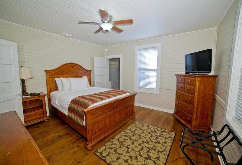 Desoto Beach Terraces