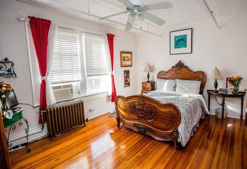 فندق فئة نجمة واحدة The Henderson