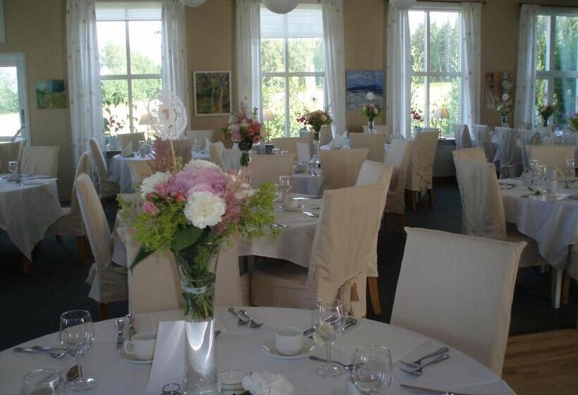 فندق åkerby Herrgård