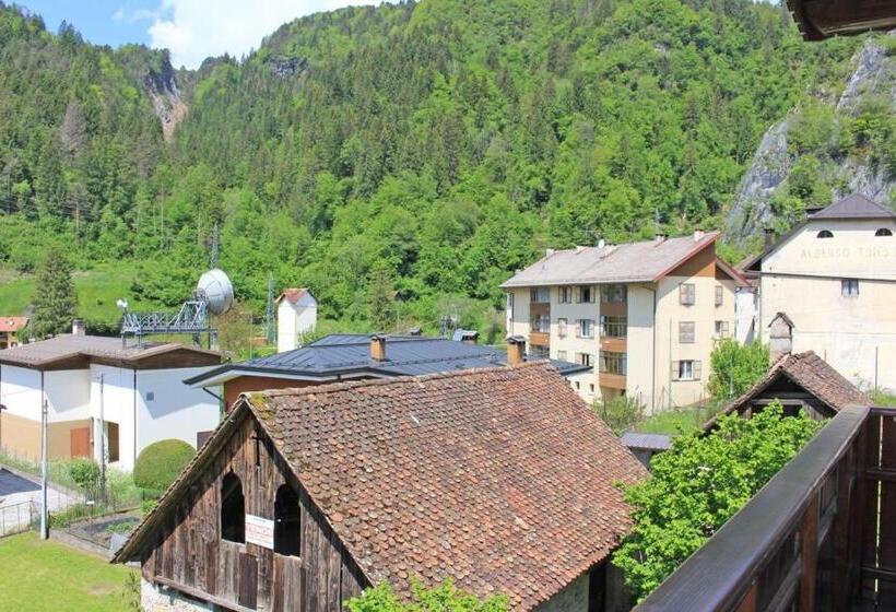 בית מלון כפרי Albergo Diffuso Comeglians