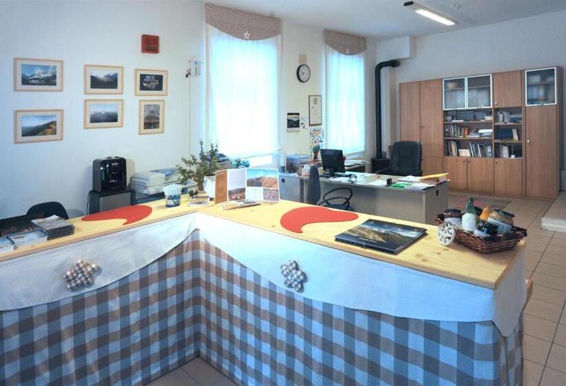 בית מלון כפרי Albergo Diffuso Comeglians