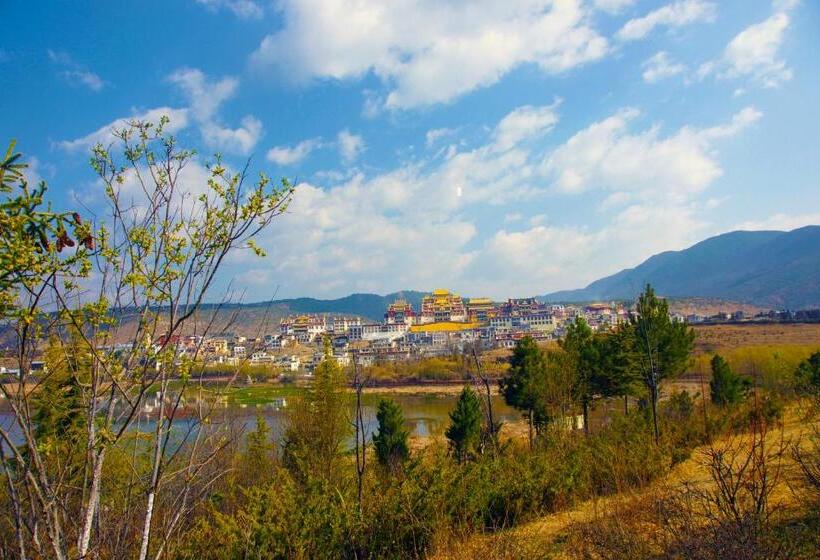 فندق Arrokhampa By Zinc Journey Shangrila