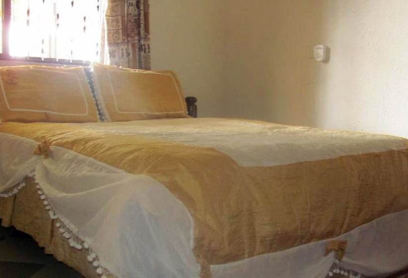 Отель Arusha Royal Court