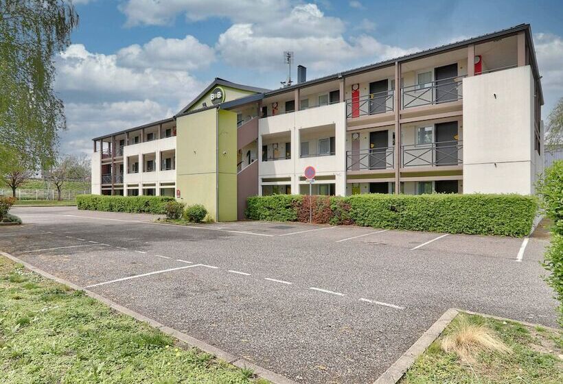 B&b Hotel Clermont Ferrand Le Brézet Aéroport