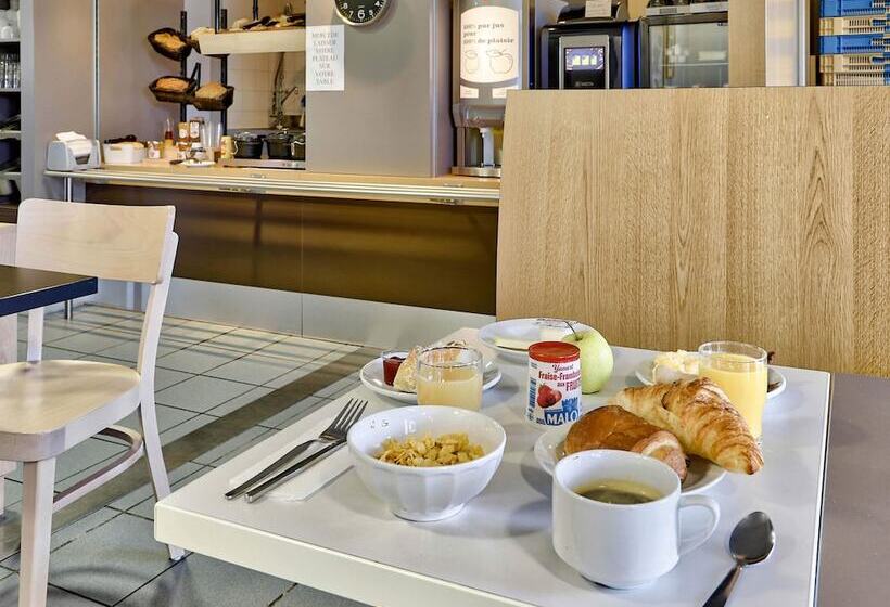 B&b Hotel Clermont Ferrand Le Brézet Aéroport