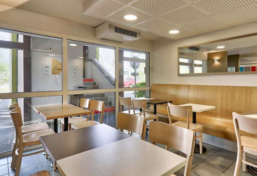 B&b Hotel Clermont Ferrand Le Brézet Aéroport