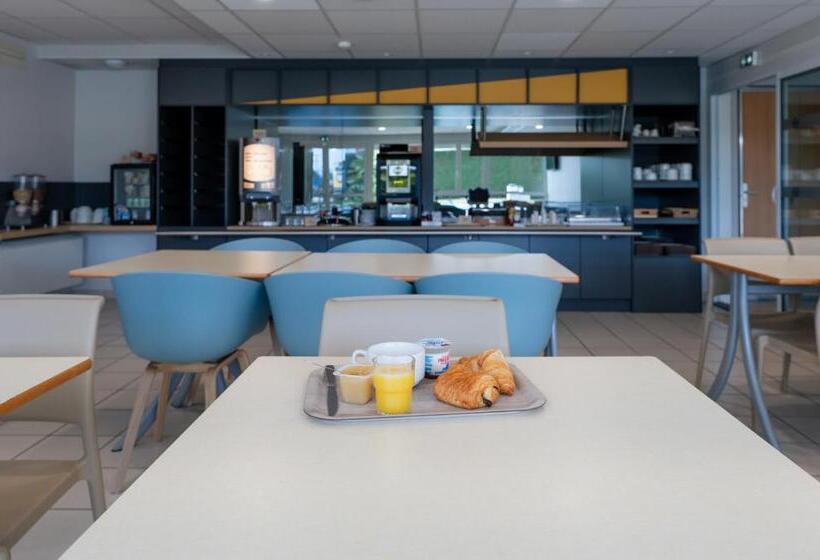 B&b Hotel Pau Lescar