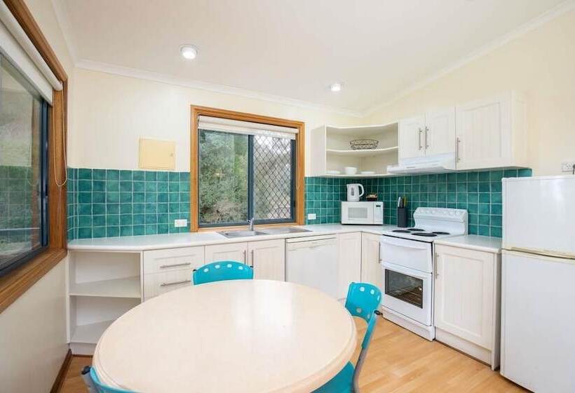 هتل Blue Lake Holiday Park