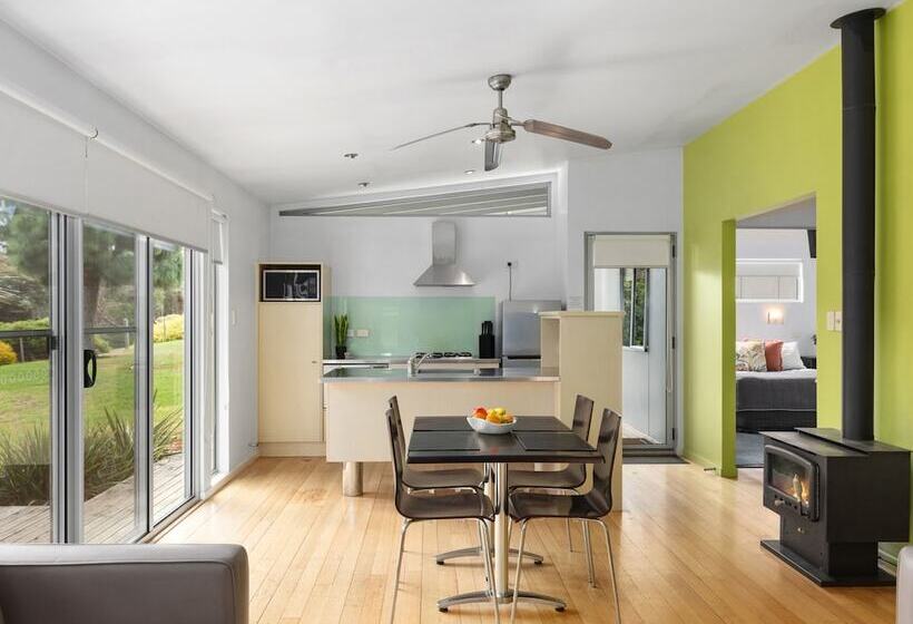 هتل Blue Lake Holiday Park