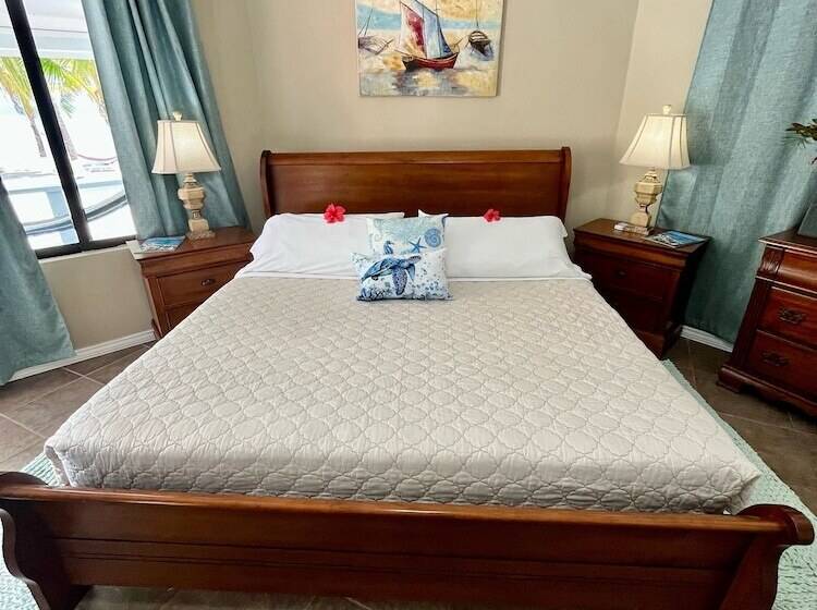 בית מלון כפרי Blue Marlin Beach Resort