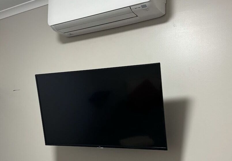 هتل Broken Hill Tourist Lodge