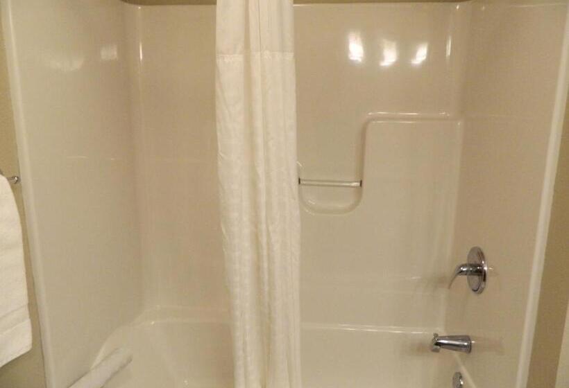 فندق Brookstone Lodge & Suites