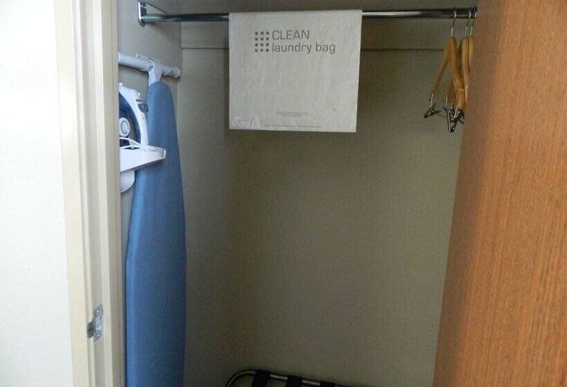 فندق Brookstone Lodge & Suites