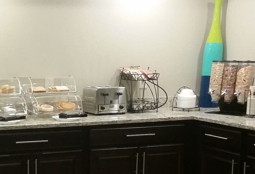 فندق Brookstone Lodge & Suites