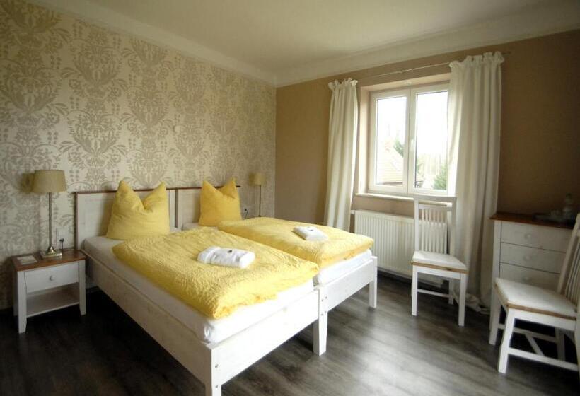 Cellino Hotel Prieros