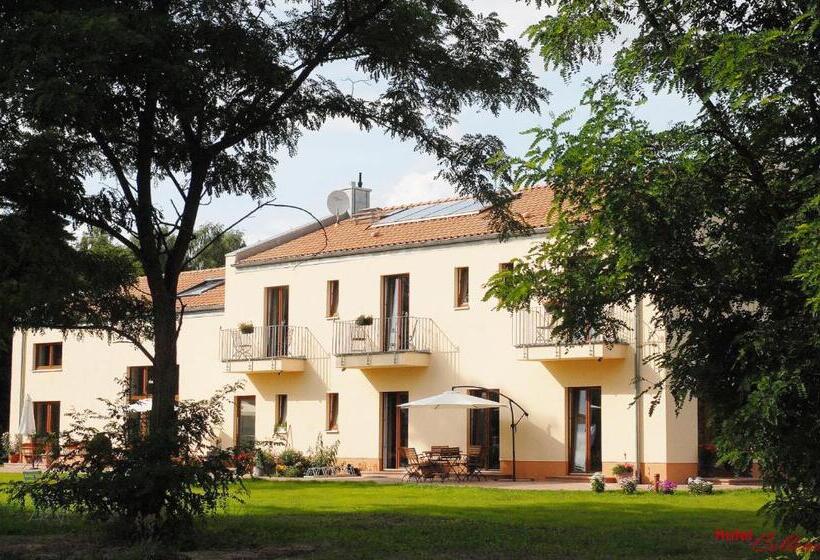 Cellino Hotel Prieros