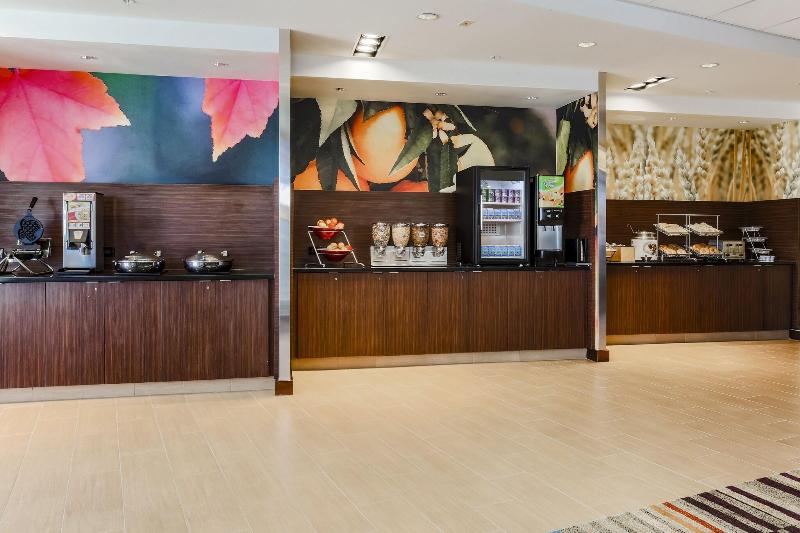 ホテル Fairfield By Marriott Inn & Suites Wheeling At The Highlands