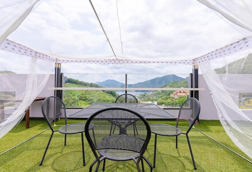 Hotel Gapyeong Chello Pensiontel