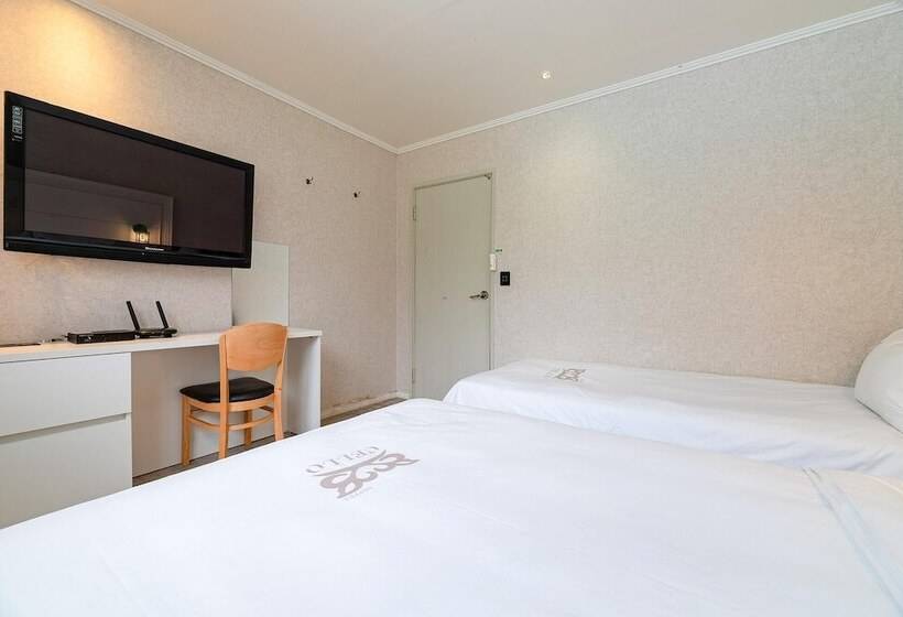 Hotel Gapyeong Chello Pensiontel