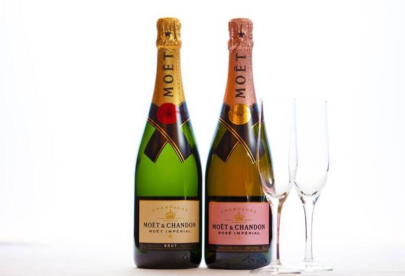 בית מלון כפרי Hamahigashima Resort