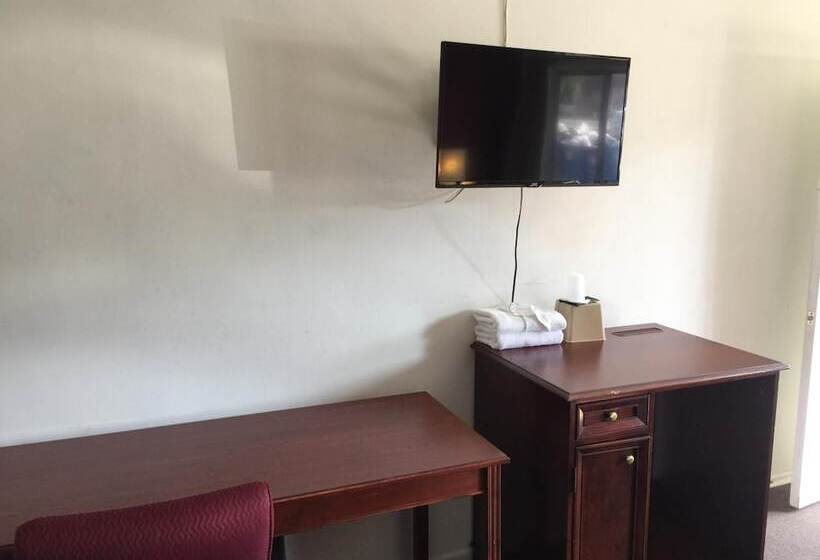 فندق Holiday Lodge