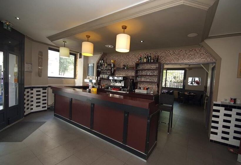 호텔 Hôtel Le Bellevue   Paris Porte D Orléans