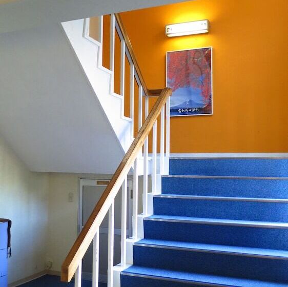 هتل K S House Mtfuji  ケイズハウスmt富士  Travelers Hostel  Lake Kawaguchiko