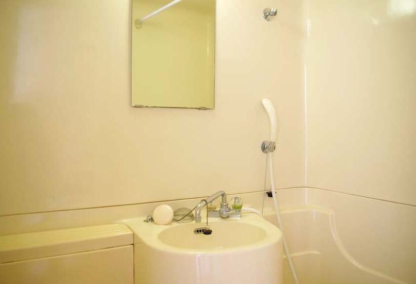 هتل K S House Mtfuji  ケイズハウスmt富士  Travelers Hostel  Lake Kawaguchiko