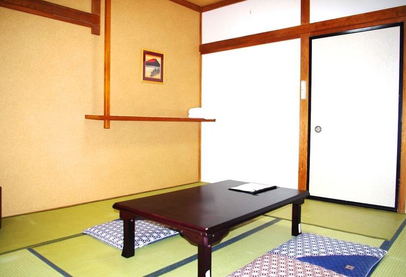 هتل K S House Mtfuji  ケイズハウスmt富士  Travelers Hostel  Lake Kawaguchiko