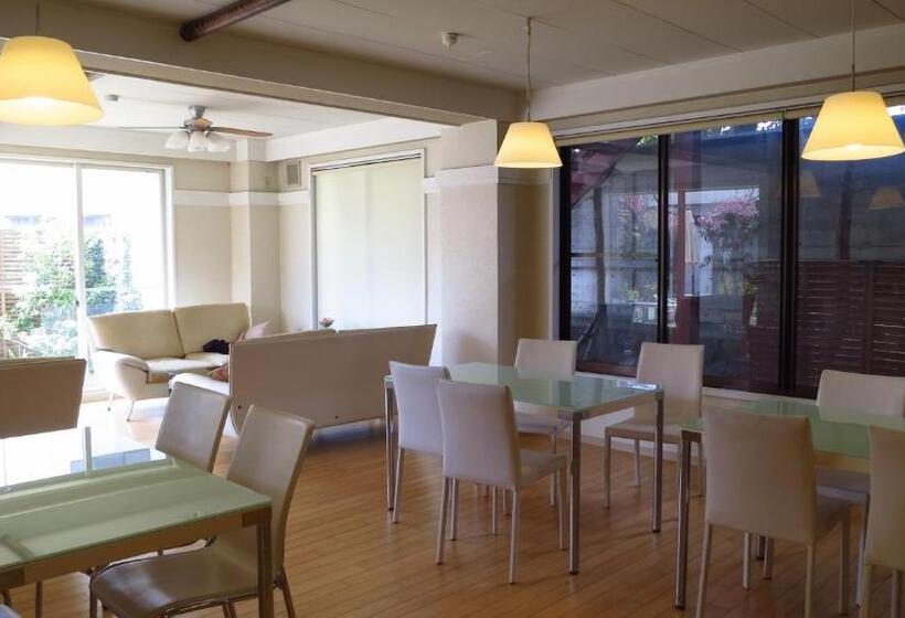 هتل K S House Mtfuji  ケイズハウスmt富士  Travelers Hostel  Lake Kawaguchiko