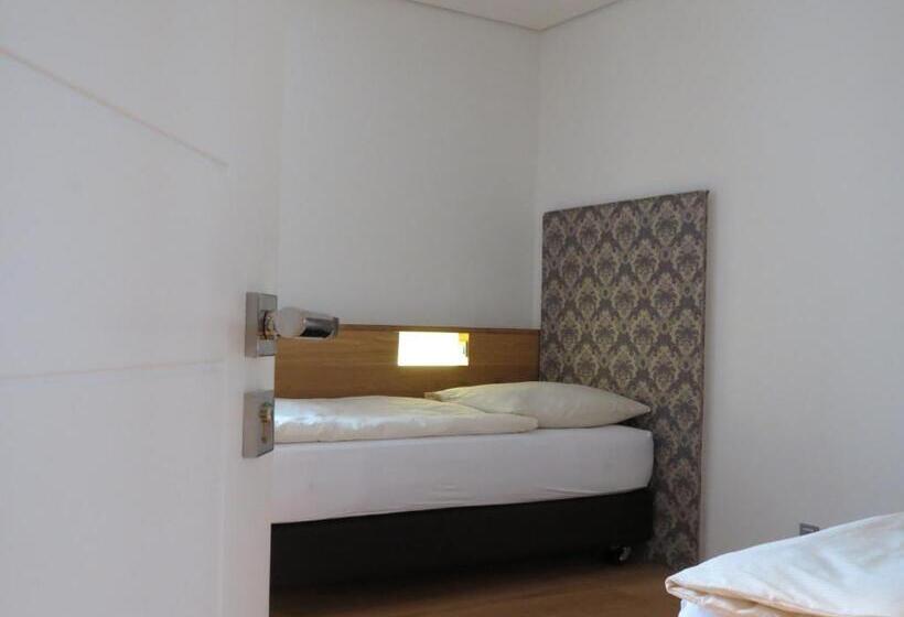 Отель Kloster Gasthof Speinshart