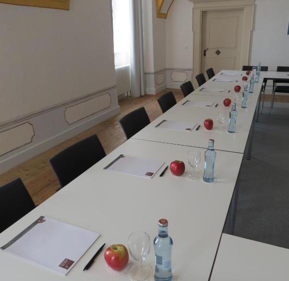 Отель Kloster Gasthof Speinshart