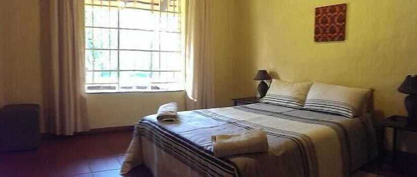 בית מלון כפרי Kwambali Riverside Lodge