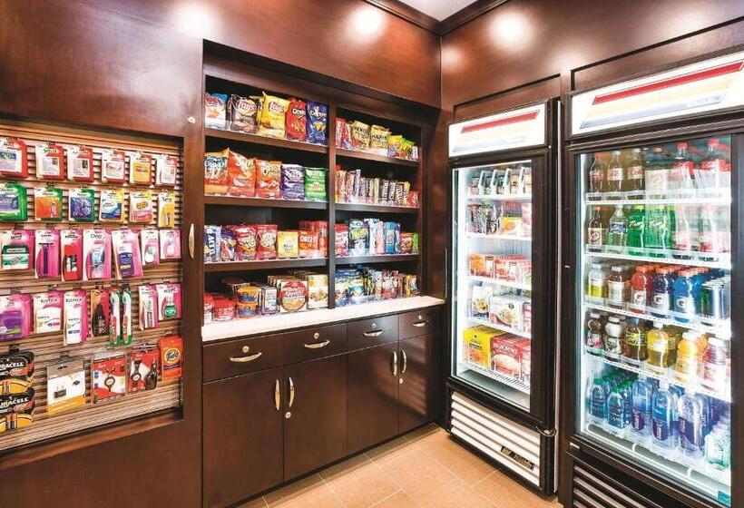 ホテル La Quinta By Wyndham Cotulla