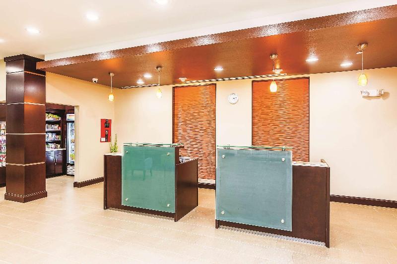 ホテル La Quinta By Wyndham Cotulla