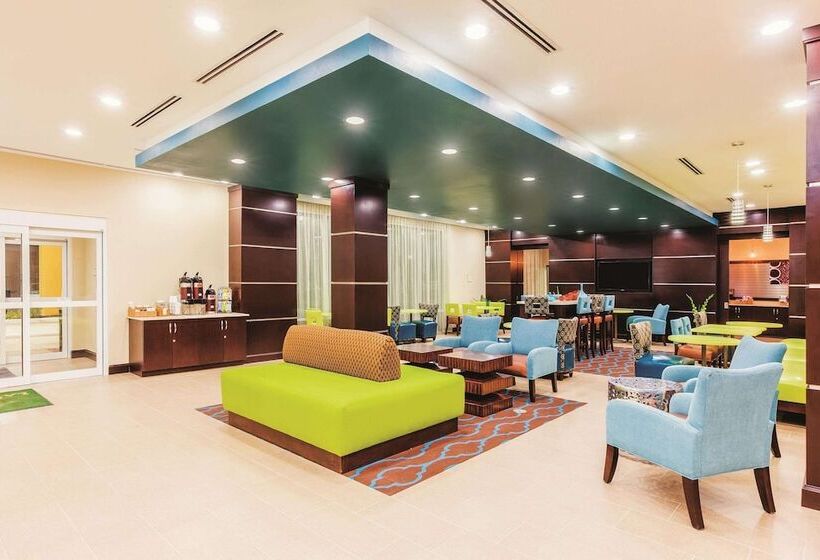 ホテル La Quinta By Wyndham Cotulla