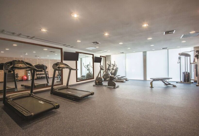 فندق La Quinta By Wyndham Kingman