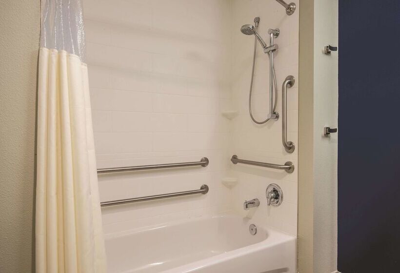 فندق La Quinta By Wyndham Kingman