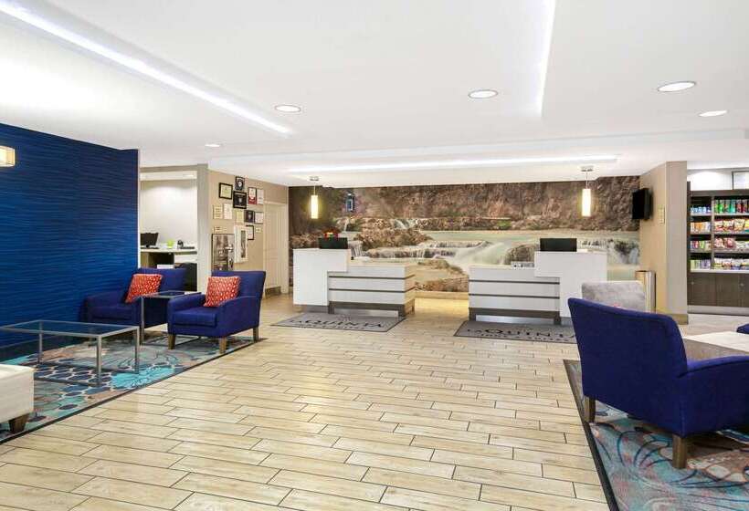 فندق La Quinta By Wyndham Kingman