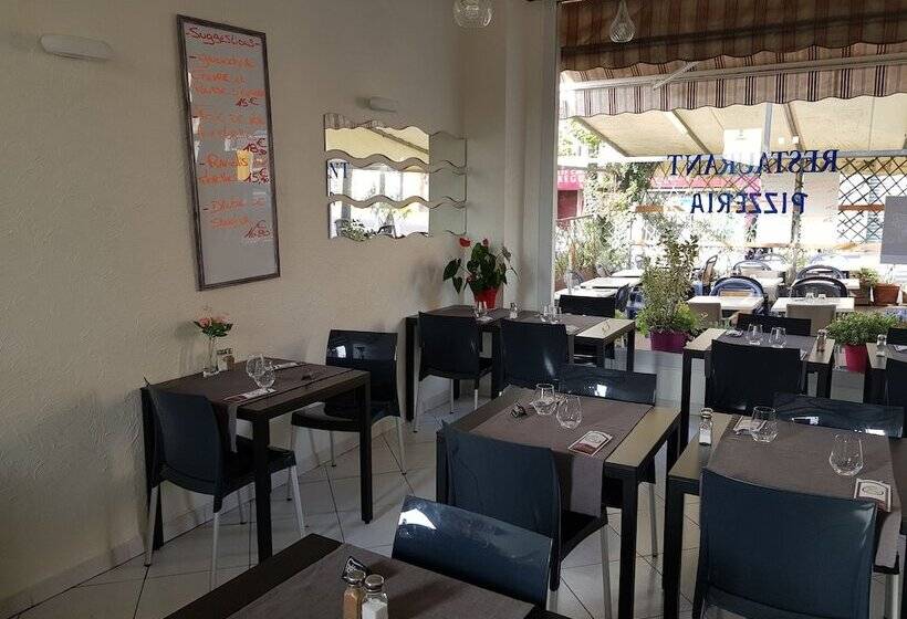 فندق Le Chemin Neuf