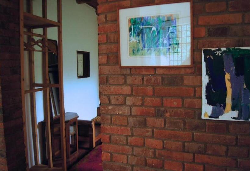 هتل Meru House Lekisilai