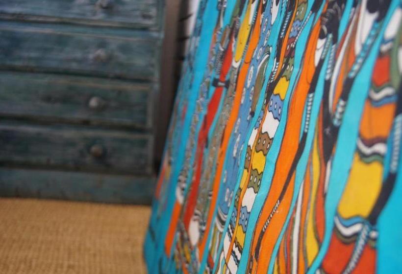 هتل Meru House Lekisilai