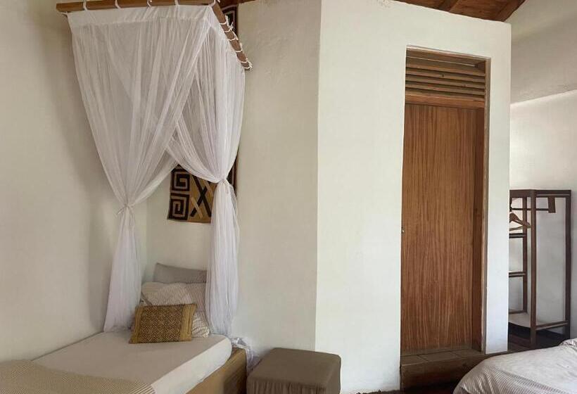 هتل Meru House Lekisilai