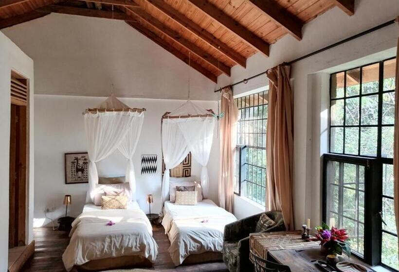 هتل Meru House Lekisilai