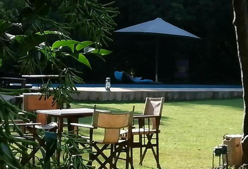 هتل Meru House Lekisilai