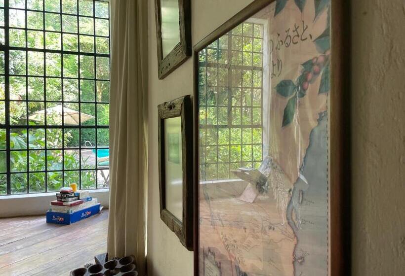 هتل Meru House Lekisilai