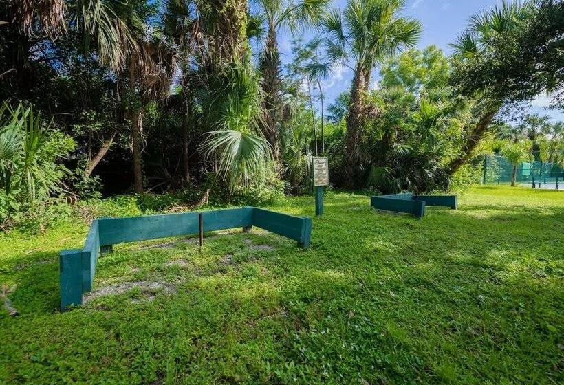 فندق Naples Rv Resort